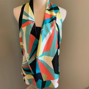 🌺 3 for $15! Sleeveless geometric silk blend top (116)